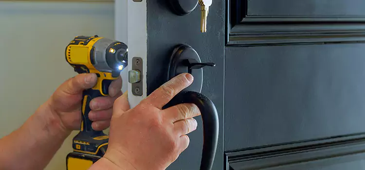 Mobile Automotive Locksmith Wheeling